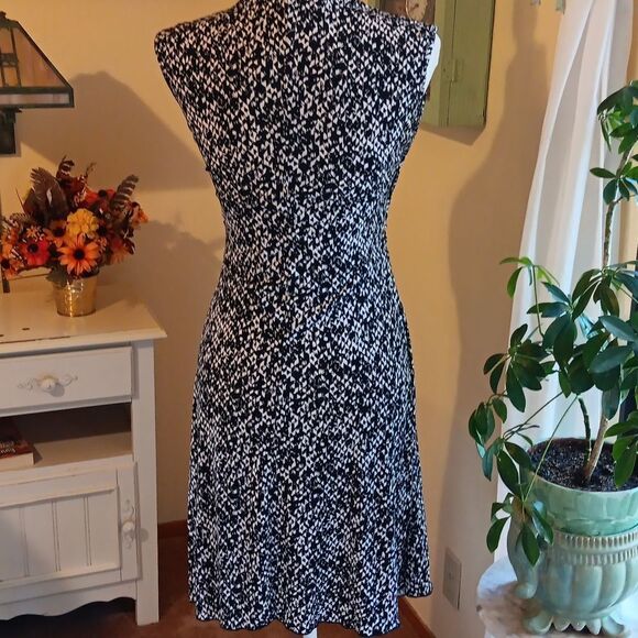 Volume One Soft Knit Dress Career Professional - Picture 5 of 9